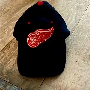 Detroit Red Wings NHL Officially Licensed hat